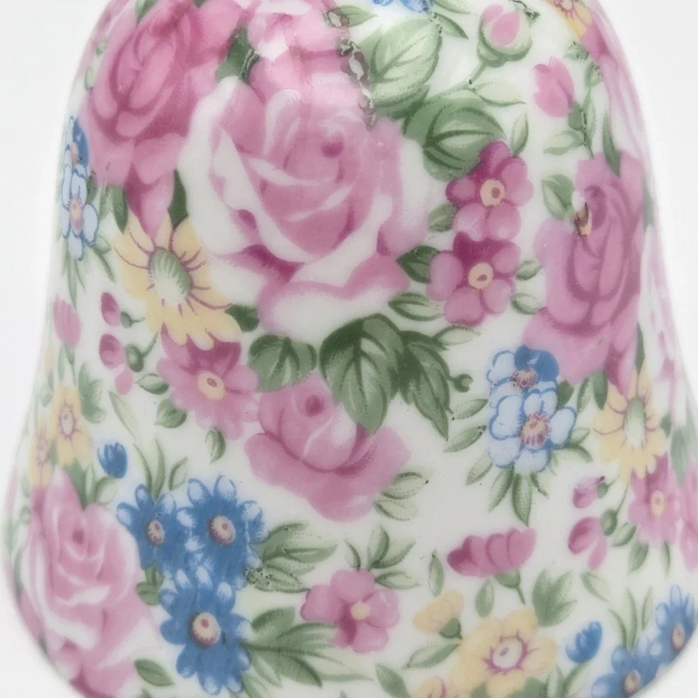Vintage Laura Chintz Floral Dinner/Teatime Bell England‎ Cottagecore Shabbychic